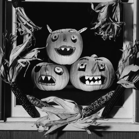 15+ halloween decorations vintage để tạo không khí Halloween retro ...